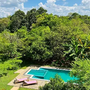 Hotel Into The Wild Sigiriya